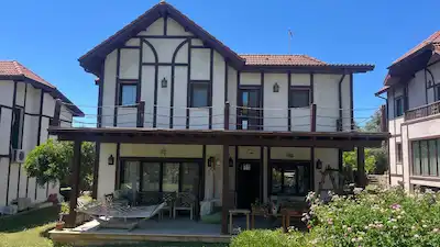ADA EVLERI SITESI'NDE MODERN EŞYALI KIRALIK 4+1 DUBLEKS VILLA