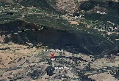 GEYVE KARACAÖREN'DE HUZUR VE YATIRIMI BİR ARADA SUNAN TARLA