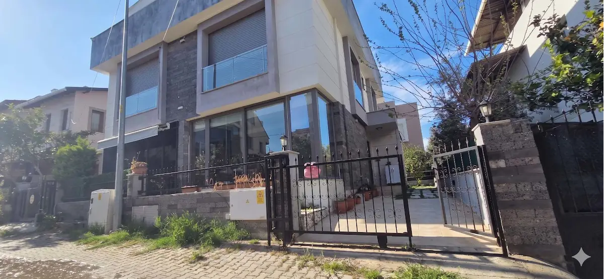 ÇEŞMEALTI MERKEZDE KIRALIK, 3+1 MÜSTAKIL EV