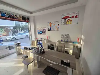KAPAKLI’DA GİRİŞ KAT, EŞYALI 25 M² OFİS | KREDİYE UYGUN, KAT MÜLKİYETLİ