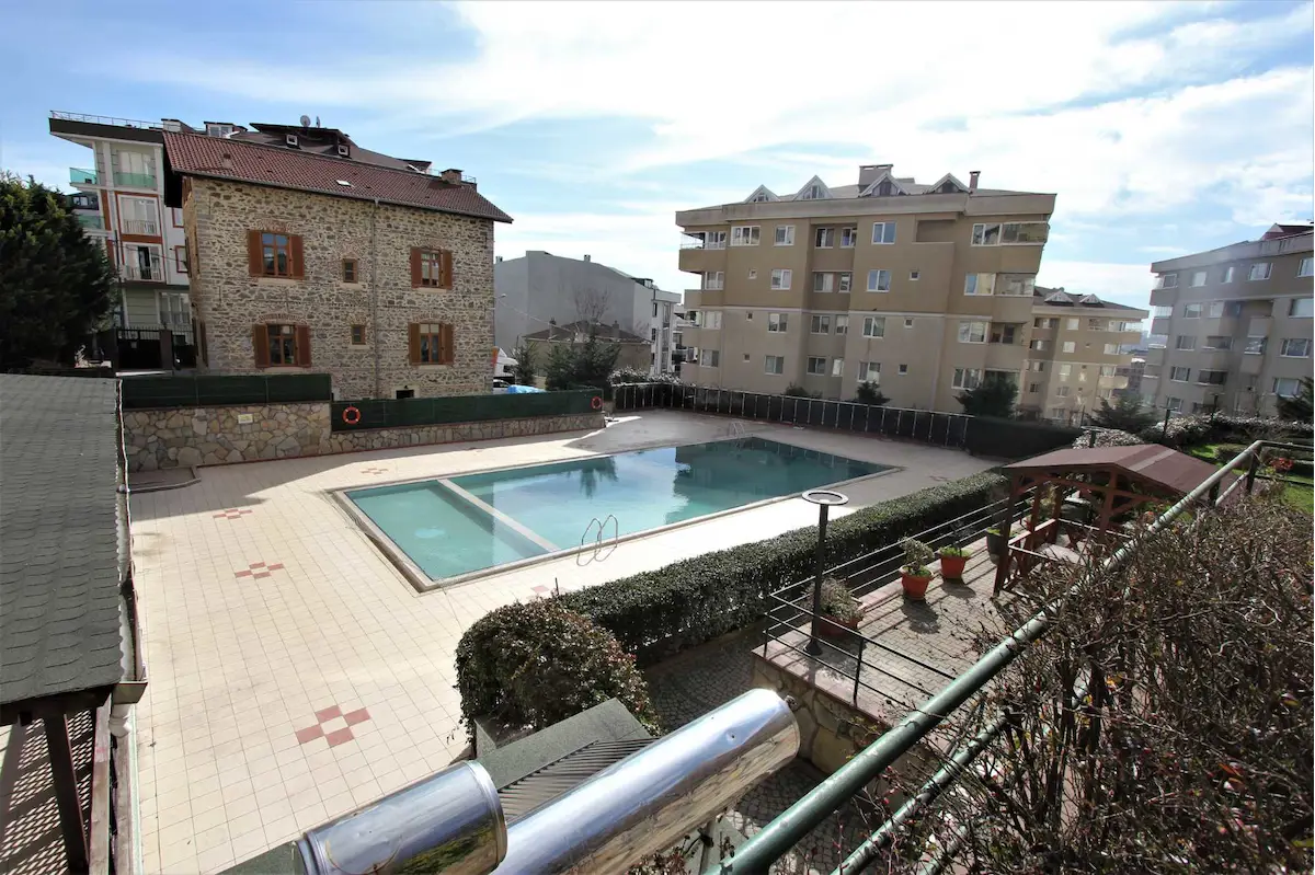 ÇEKMEKÖY ALTINKOZA EVLERİ KİRALIK 176 M2 4+1 DAİRE