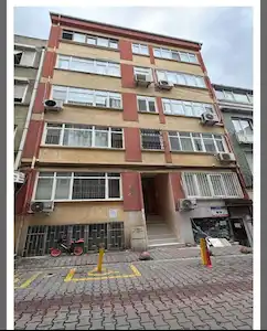 BAKIRKÖY İSTANBUL CAD.100M YATIRIMA, OTURUMA UYGUN YENİLENMİŞ