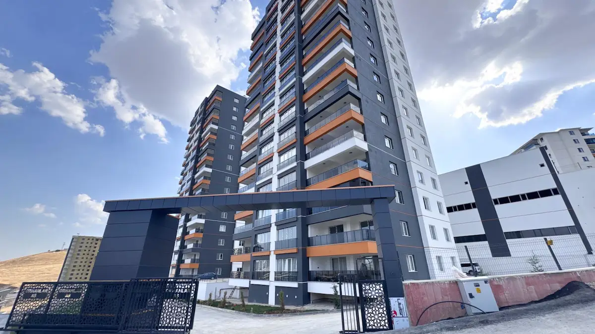 DORA PARK GOLD B BLOK 8.KAT GENİŞ FERAH 4+1