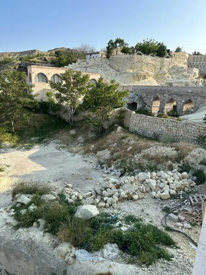 KAPADOKYA ÜRGÜP'TE TURIZM IMARLI 550 M2 ARSA 