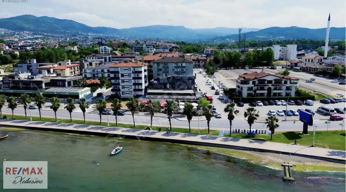 BAŞISKELE SAHIL'DE DENIZE SIFIR ULTRA LÜKS GÜZELLIK MERKEZI