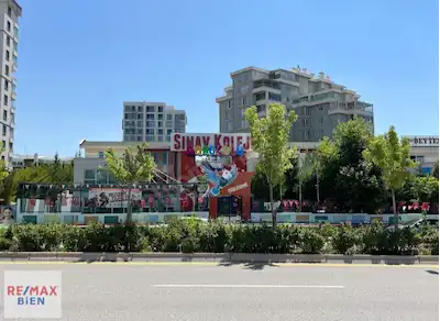 ALACAATLIDA SATILIK İŞ YERİ OKUL