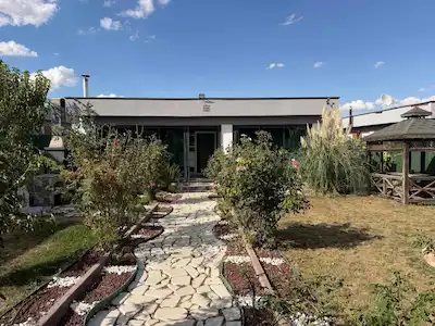 TEMELLİ'NIN EN GÖZDE SİTESİ LOTUS EVLERİ'NDE SATILIK 2+1 VİLLA