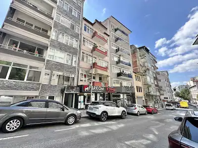 İZMİT MERKEZDE İÇİ FULL YAPILI 3+1 SATILIK DAİRE