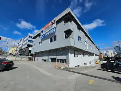 ÜMRANIYE'DE DÜZ AYAK 1460 M2 KDV'LI DEPO & HAFIF ÜRETIM