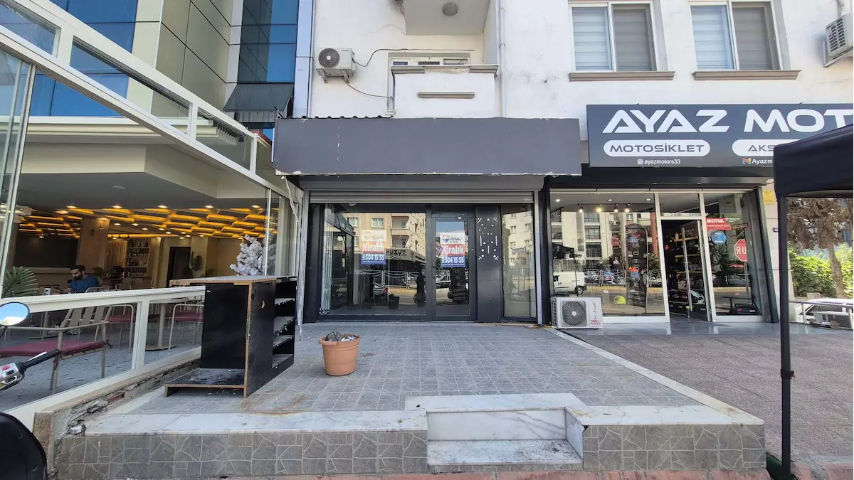 REMAX RİNA'DAN GMK ÜZERİ DÜKKAN