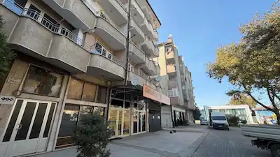 REMAX BEYAZ INEGÖL SINANBEY IÇI YAPILI 3+1 KIRALIK