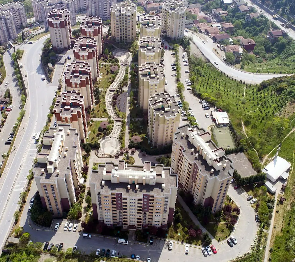 REMAX MAXİMUM'DAN İZMİTKENT 2.ETAPTA 1+1 KİRALIK DAİRE
