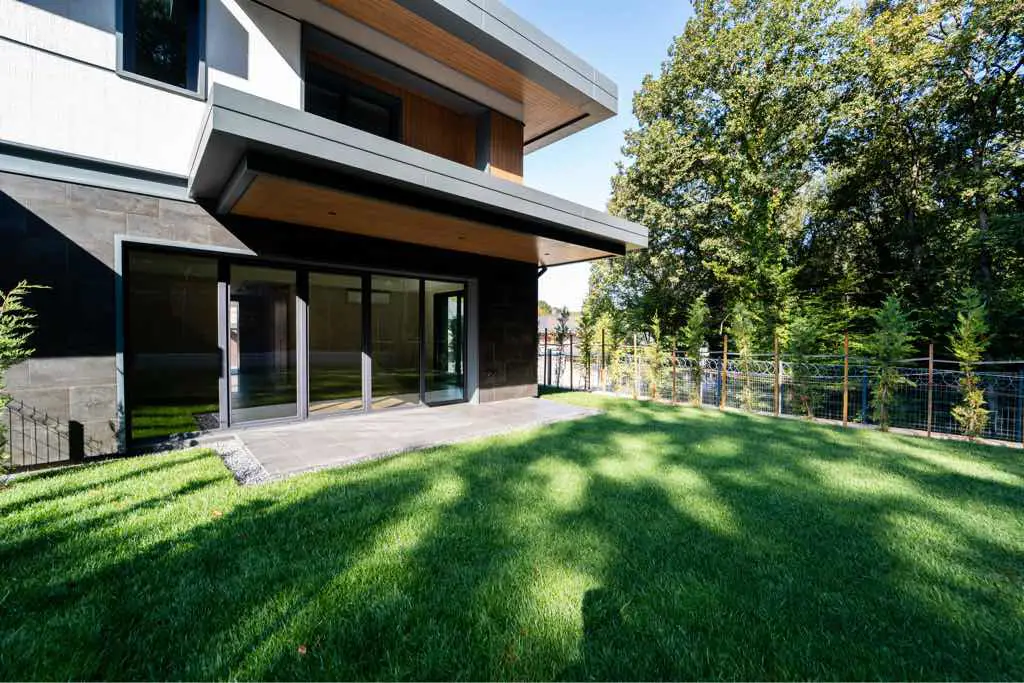 KASABANIN ŞERİFİNDEN ÇEKMEKÖY ÖMERLİ KASABA MODERN KÖŞE TOWNHOUSE