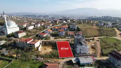 İZMİT KABAOĞLUNDA SATILIK 657 M2 ARSA