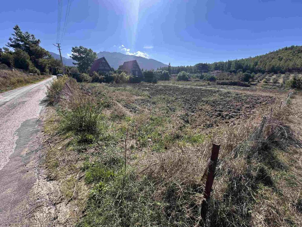 SEYDİKEMER KAYADİBİ'NDE, MÜSTAKİL TAPULU - SATILIK 3362 M² ARAZİ