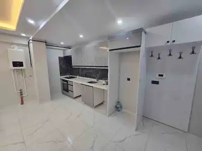 ÇERKEZKÖY’DE HASTANE VE ADLİYE YE YAKIN SATILIK 1+1 DAİRE!
MERKEZİ KONUM 40 M² GİRİŞ KAT | ÖN CEPHE