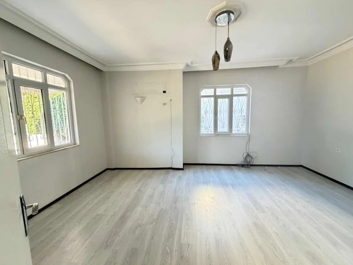 MENDERES MAHALLESİNDE KİRALIK 2+1 DAİRE