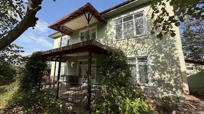 KOCAELİ MAŞUKİYE’DE 820M2 ARSA PAYLI SİTE İÇİ 4+1 VİLLA
