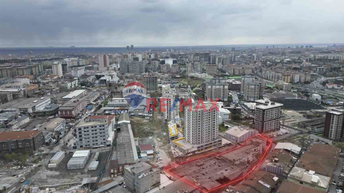 ZEYTİNBURNU'NDA MERKEZI KONUMLU TICARI-HIZMET-KONUT IMARLI FIRSAT ARSA