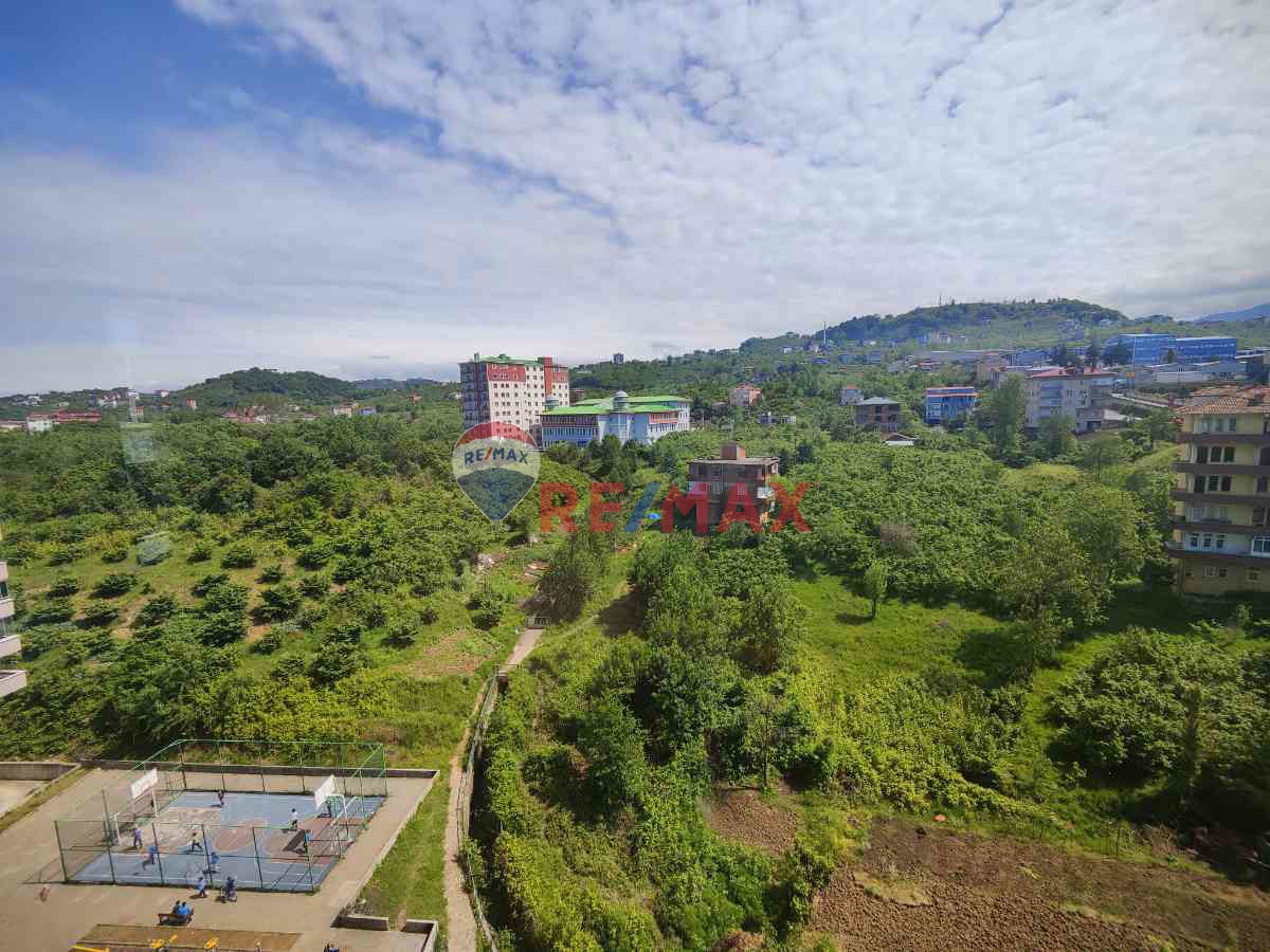 ARSİN YEŞİLYALI SAHİL YOLU ÜZERİ SİTE İÇİ 3+1 ÖZEL YAPIM SATILIK