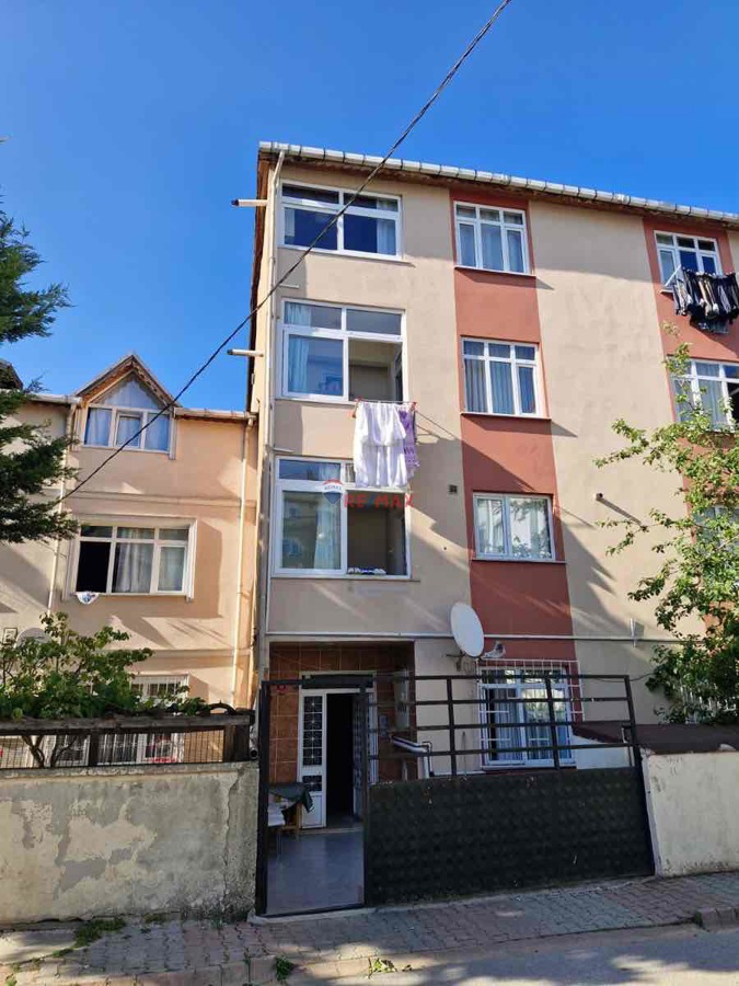 KEMAL TÜRKLER SATILIK 2+1 DAİRE