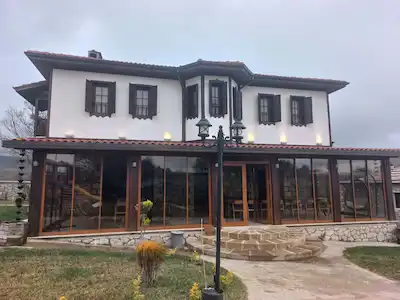 KARABÜK,SAFRANBOLU,EFLANİ YOLU ÜZERİ SATILIK 43.589 M2 ÇİFTLİK