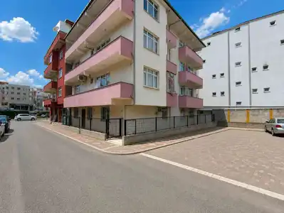 KOCAELİ GEBZE ADEM YAVUZ MAHALLESİ KAPALI PAZAR YANI SATILIK 3+1 DAİRE