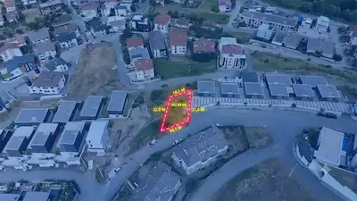 SERDİVAN İSTİKLAL MAHALLESİ'NDE SATILIK İMARLI ARSA