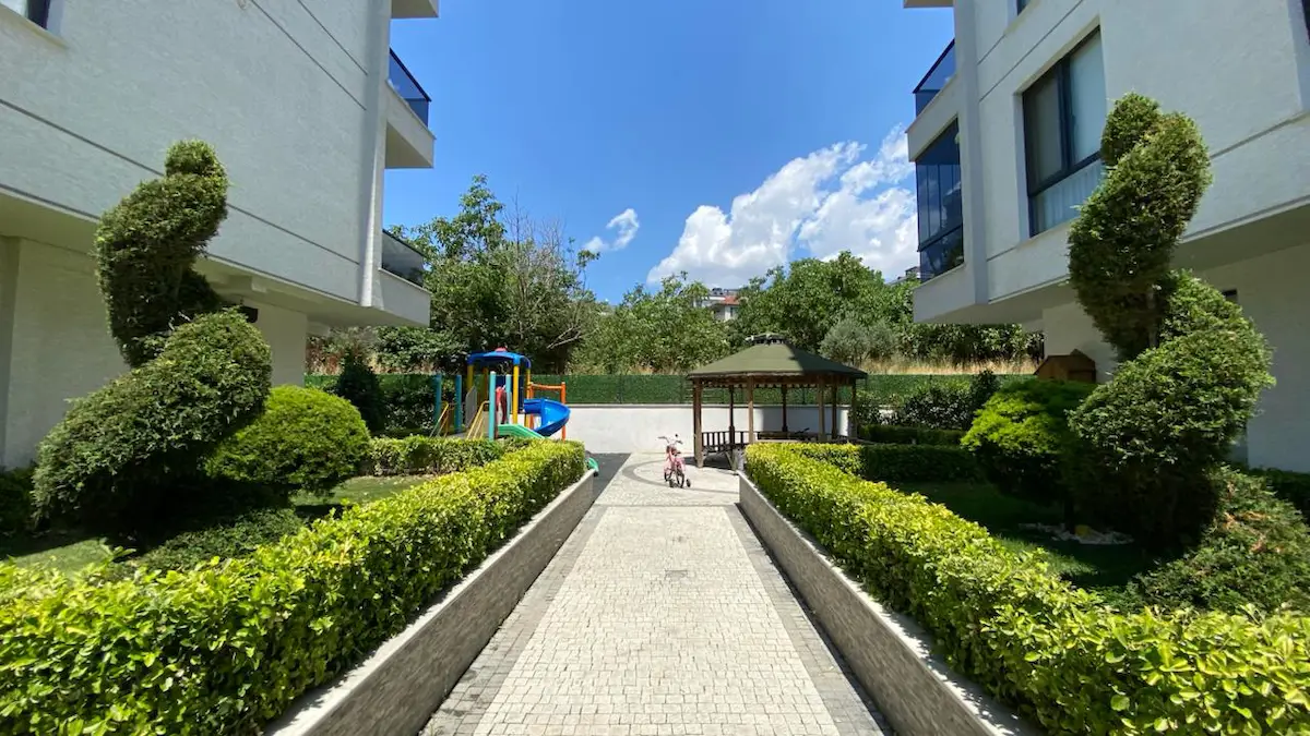 BEYLIKDÜZÜ GÜRPINAR MAH. SATILIK 3+1 FIRSAT YER