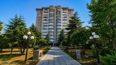 TURAN GÜNEŞ BULVARI'NDA PRESTİJLİ 3+1 KİRALIK DAİRE