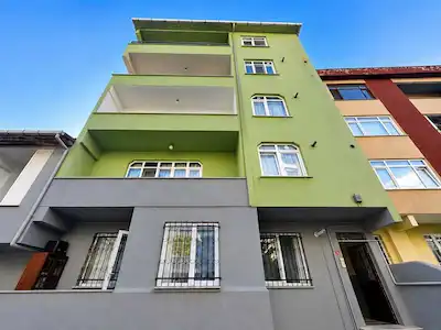 KURTKÖY’DE GENİŞ KULLANIŞLI KİRALIK 3+1 DAİRE