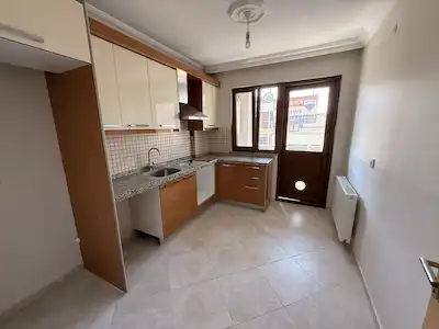 ÜMRANİYE AŞAĞI DUDULLU’DA 3+1 | 110 M² BRÜT | BALKONLU | BOŞ | DOĞALGAZ KOMBİLİ KİRALIK DAİRE