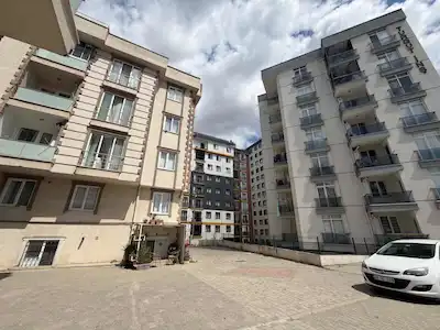 TUZLA AYDINLI MAHALLESINDE 1+1 SATILIK DAIRE