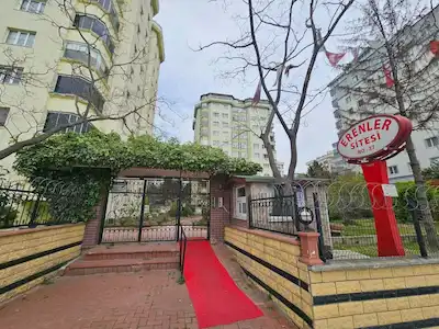 BEYLİKDÜZÜ CUMHURİYET MAHALLESİ ERENLER SİTESİ SATILIK 3+1 DAİRE