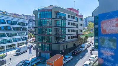 KAĞITHANE MERKEZDE 4 CEPHELİ TABELA DEĞERİ OLAN KOMPLE TİCARİ  BİNA