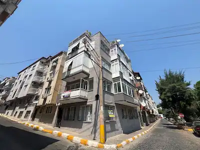 45 BALÇOVA ÇETIN EMEÇ CEPHESI AÇIK 3+1 KIRALIK DAIRE