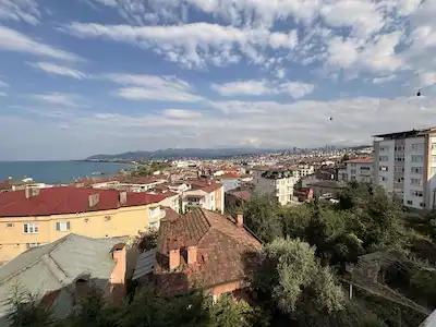 ORDU ALTINORDU’DA SATILIK DENİZ MANZARALI TİCARİ GAYRİMENKUL