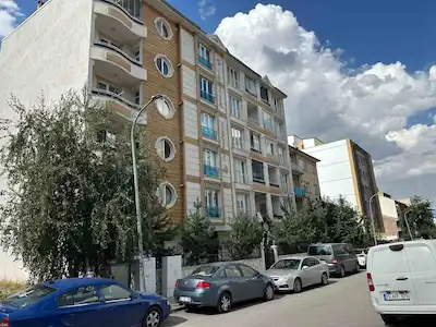 REMAX İLKE'DEN ŞEHİR MERKEZİ'NDE 4+1 KİRALIK LÜKS DAİRE