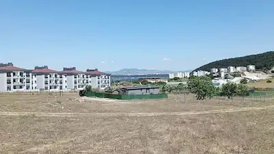 ÇANAKKALE ECEABAT İSMETPAŞA MAH. İMAR SINIRINDA 300M2 ARSA