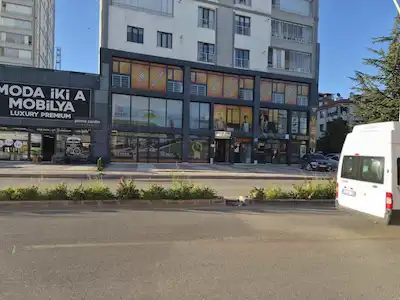 RE/MAX DEĞİŞİMDEN ATAŞEHİR MAHALLESİNDE 2000 M², 4 KATLI KİRALIK DÜKKAN