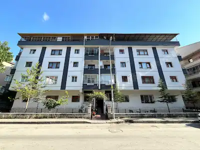TÜRKÖZÜ'NDE CADDE YAKINI 4+1 DUBLEKS KİRALIK DAİRE