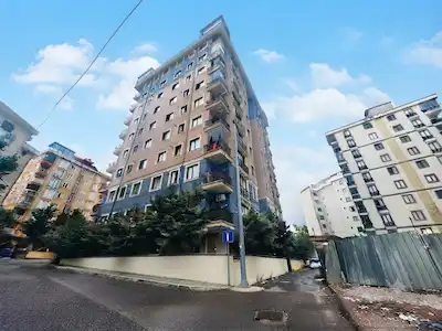 ÇEKMEKÖY’DE 2020 YAPIMI, DOĞU CEPHELİ 2+1 | 6. KAT | BALKONLU | KREDİYE UYGUN