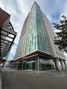 AĞAOĞLU MY NEWWORK'TE TABELA DEĞERI YÜKSEK, ÖN CEPHE A+ KÖŞE OFIS