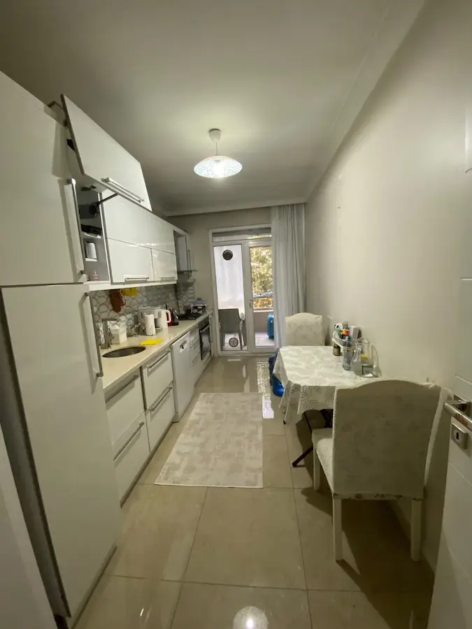 REMAX'DEN İZMİT KURUÇEŞME'DE DENİZ MANZARALI ARA KAT 3+1 DAİRE