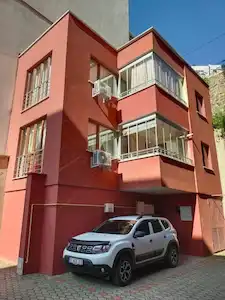 RE/MAX MEYDAN'DAN TANJANT'TA SİTEİÇİ MÜSTAKİL EŞYALI 2+1 MEMURA!