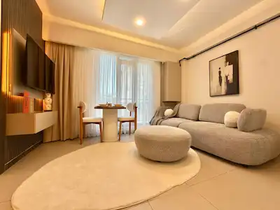 REMAX MODEL DEN ULUS CADDESİNE YAKIN 1+1 SIFIR EŞYALI KIRALIK APART