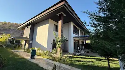 ŞIHLAR MAH. DOĞAYLA BÜTÜNLEŞEN ÖZEL TASARIMLI VİLLA