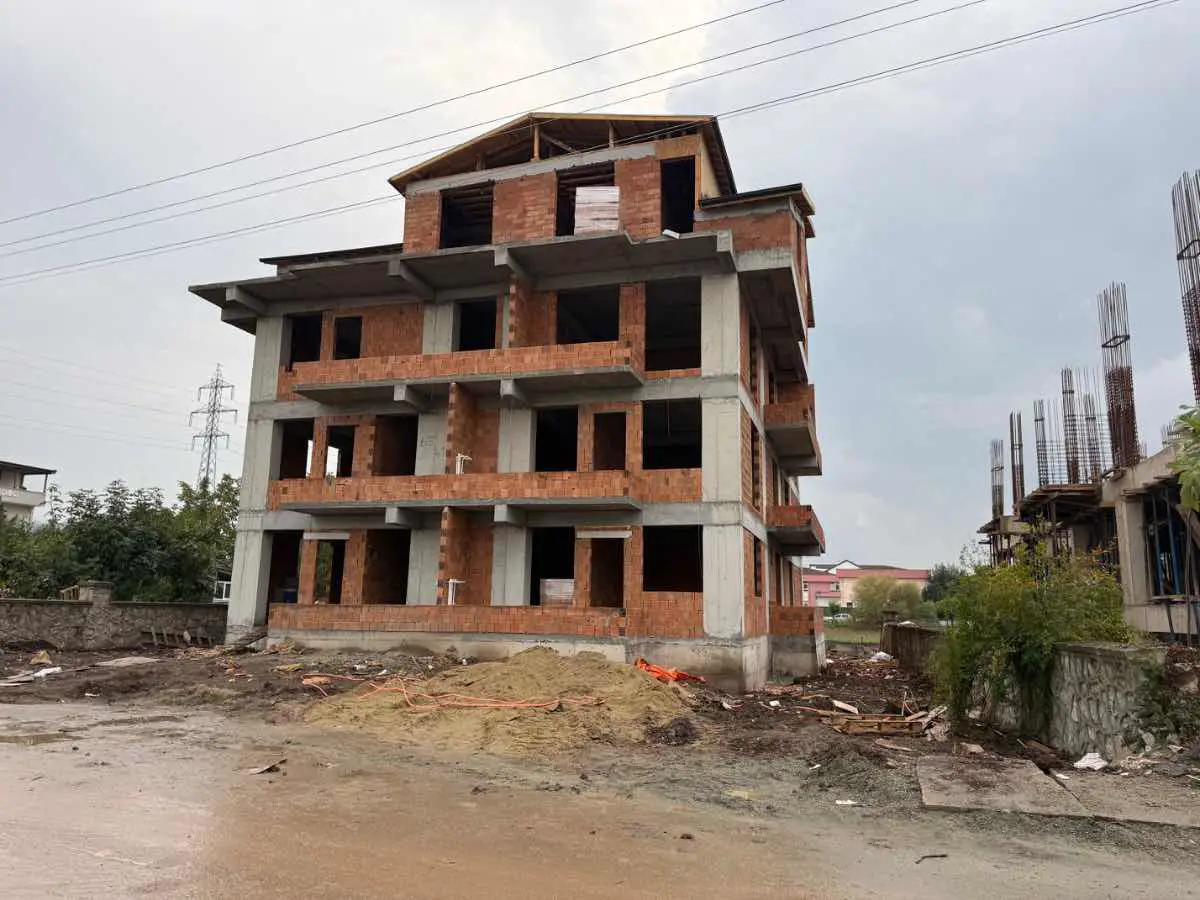 DILEK ERCAN REMAX ÇAKRA GÖLCÜK YAZLIK’TA 100 M² NET 2+1 TOPRAKTAN SATIŞ FAİZSİZ ELDEN TAKSİT
