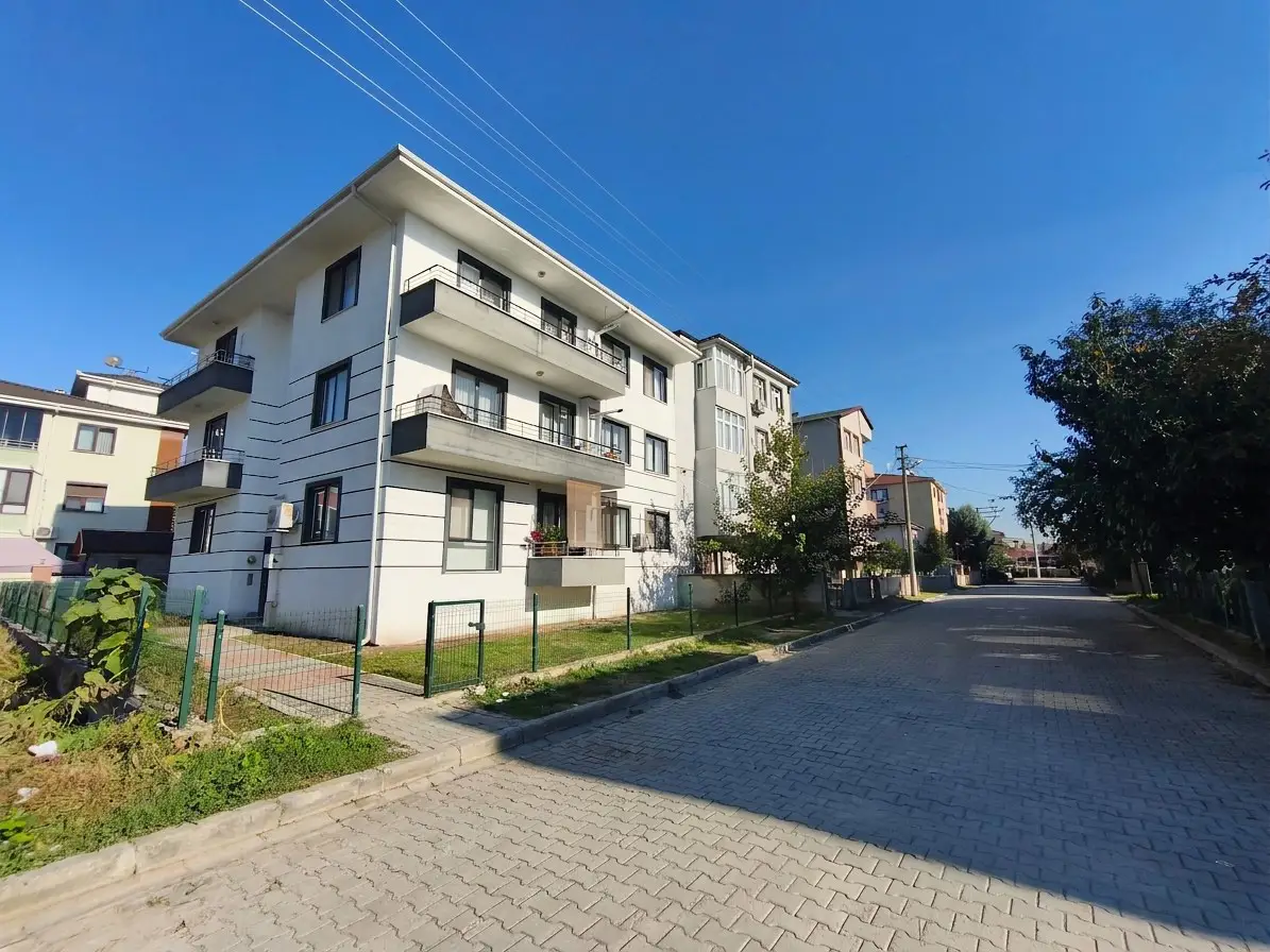 ADAPAZARI YAĞCILAR MAH’DE 2+1 80 M² FERAH DAIRE | YERDEN ISITMALI | BALKONLU 
