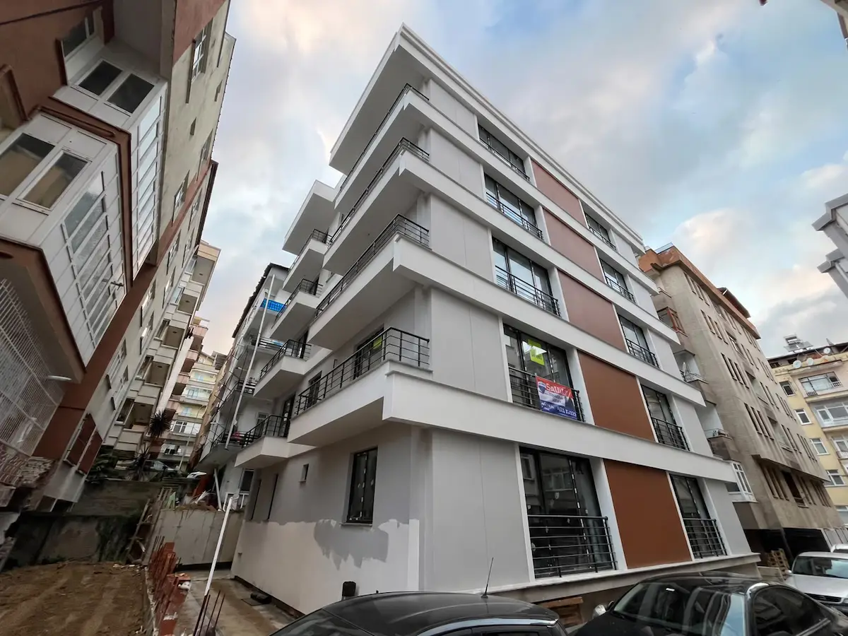 56LARDA KAPALI OTOPARK İMKÂNLI SIFIR2+1